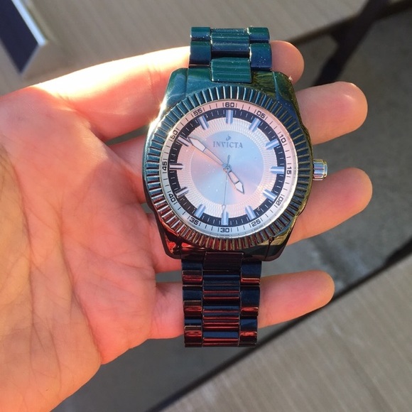 Men’s Invicta Teal Watch w/ Silver and Blue Detail